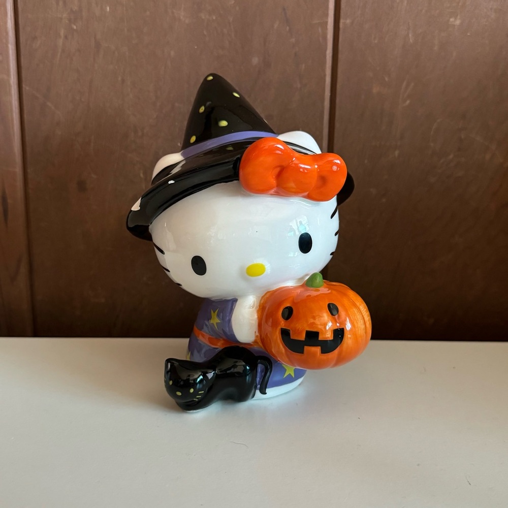 Hello Kitty Witch Ceramic